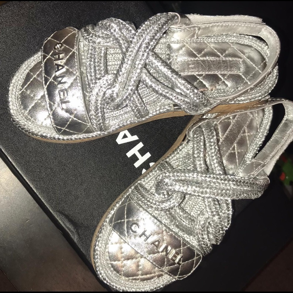 Sandals - Picture 10 of 13